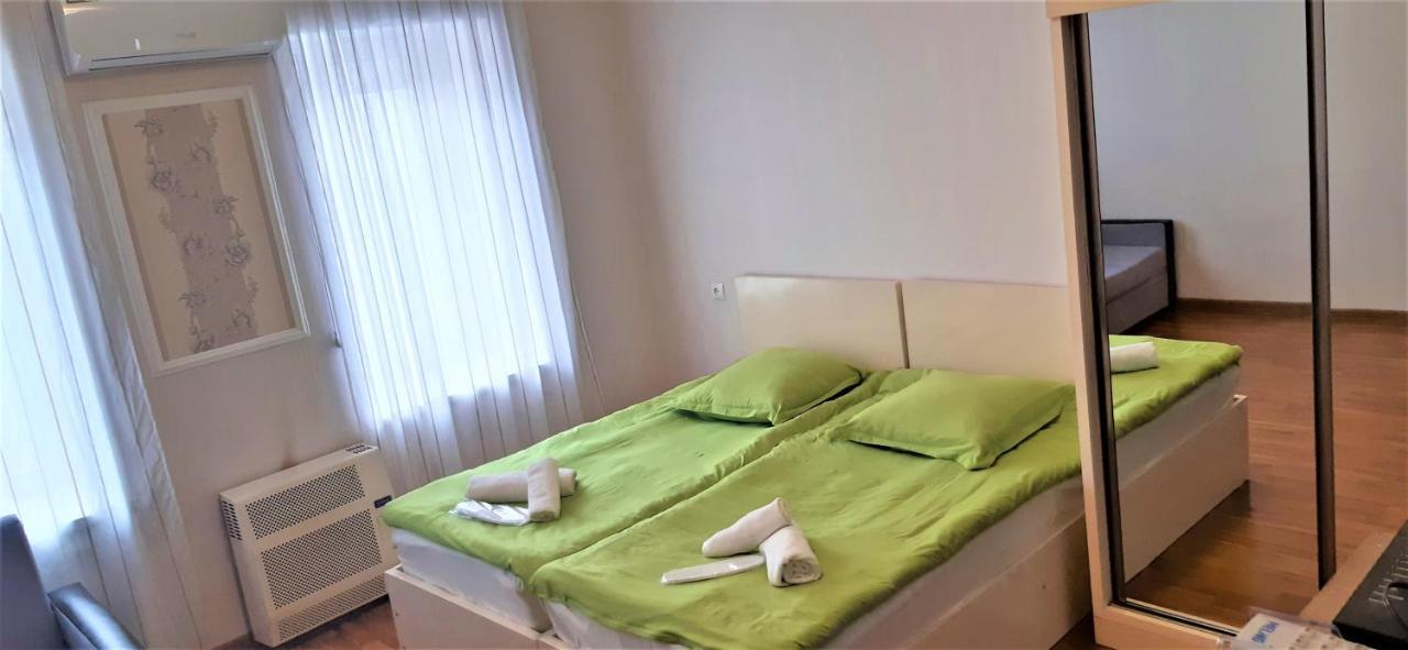 Tamara'S Apartament In Avlabari Тбілісі Екстер'єр фото